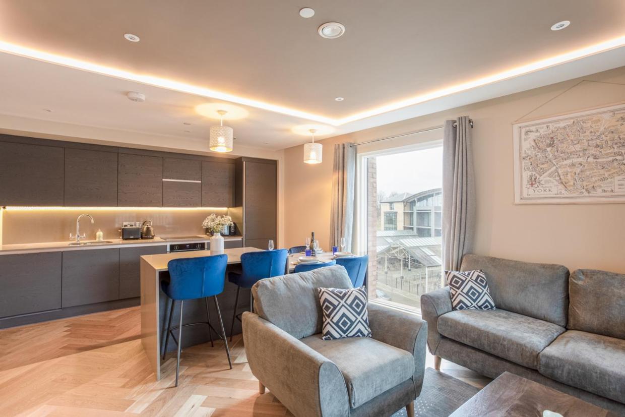 Luxury 2 Bedroom Apartment With Free Parking In The Heart Of York Exterior foto